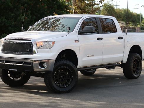 Used 2012 Toyota Tundra SR5 image 2