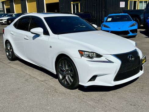 Used 2016 Lexus IS 200t RWD image 3