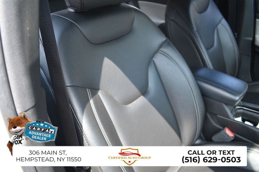 Used 2025 Jeep Compass Limited AWD/4WD image 22