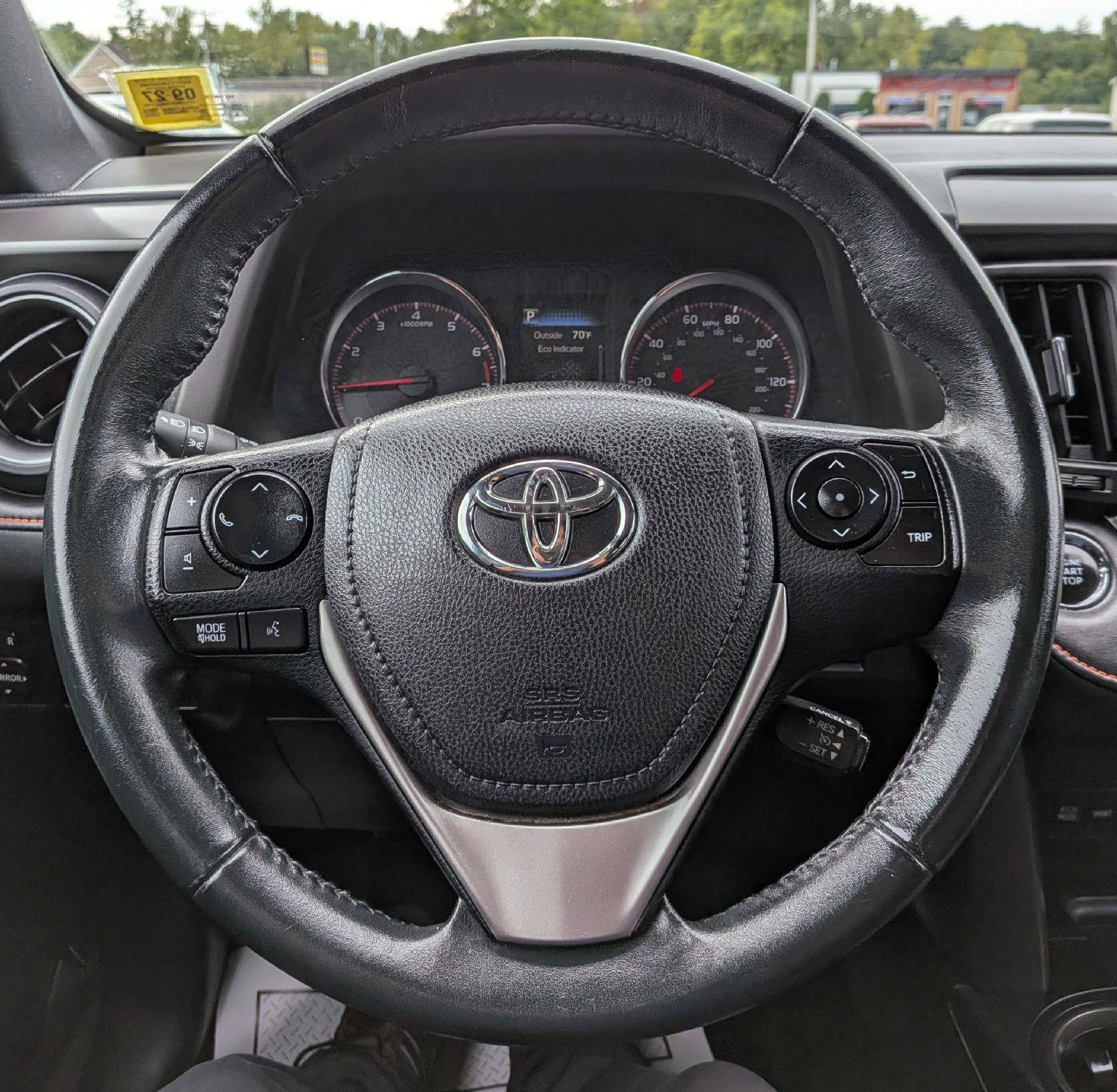 Used 2016 Toyota RAV4 SE AWD/4WD image 17