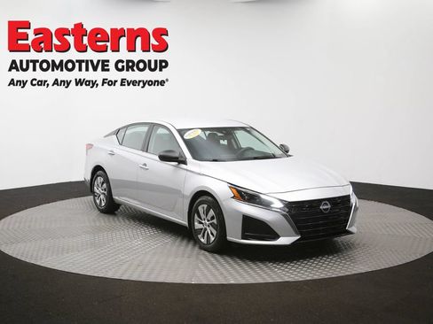 Used 2024 Nissan Altima 2.5 S FWD image 48