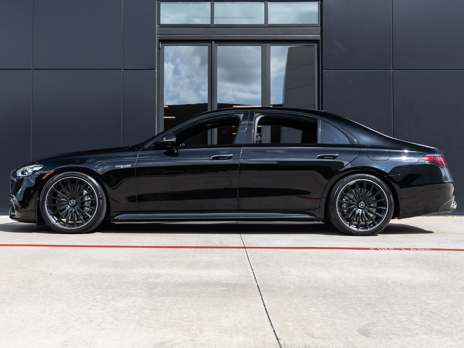 Used 2024 Mercedes-Benz S 63 AMG S image 9