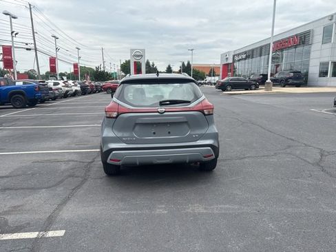 Certified 2023 Nissan Kicks SR FWD image 8