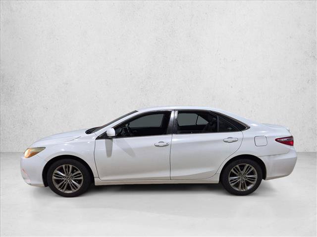 Used 2015 Toyota Camry SE FWD image 3