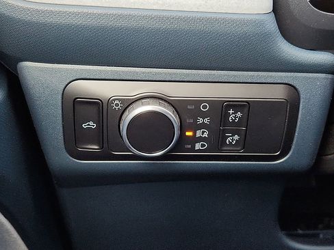 New 2026 Ford Maverick XLT FWD image 9