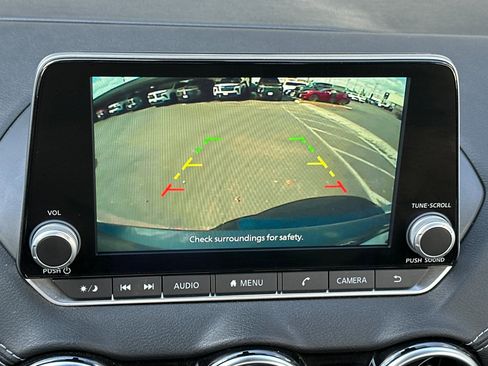 Used 2024 Nissan Sentra SV image 18