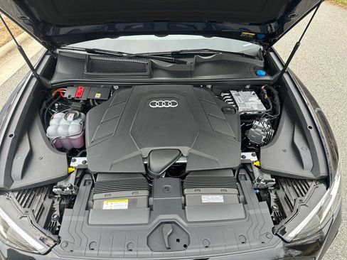 New 2026 Audi Q8 Premium Plus image 16