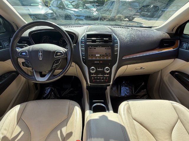 Used 2019 Lincoln MKC Select w/ Select Plus Package FWD image 15