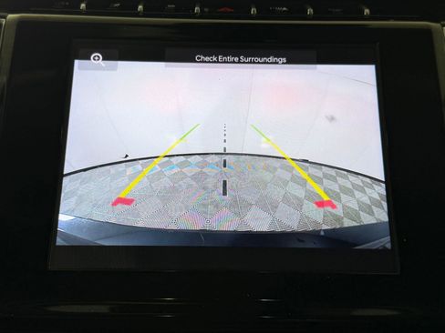 Used 2023 Jeep Grand Cherokee L Laredo image 25