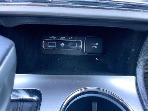 Used 2018 Jeep Grand Cherokee Altitude RWD image 25
