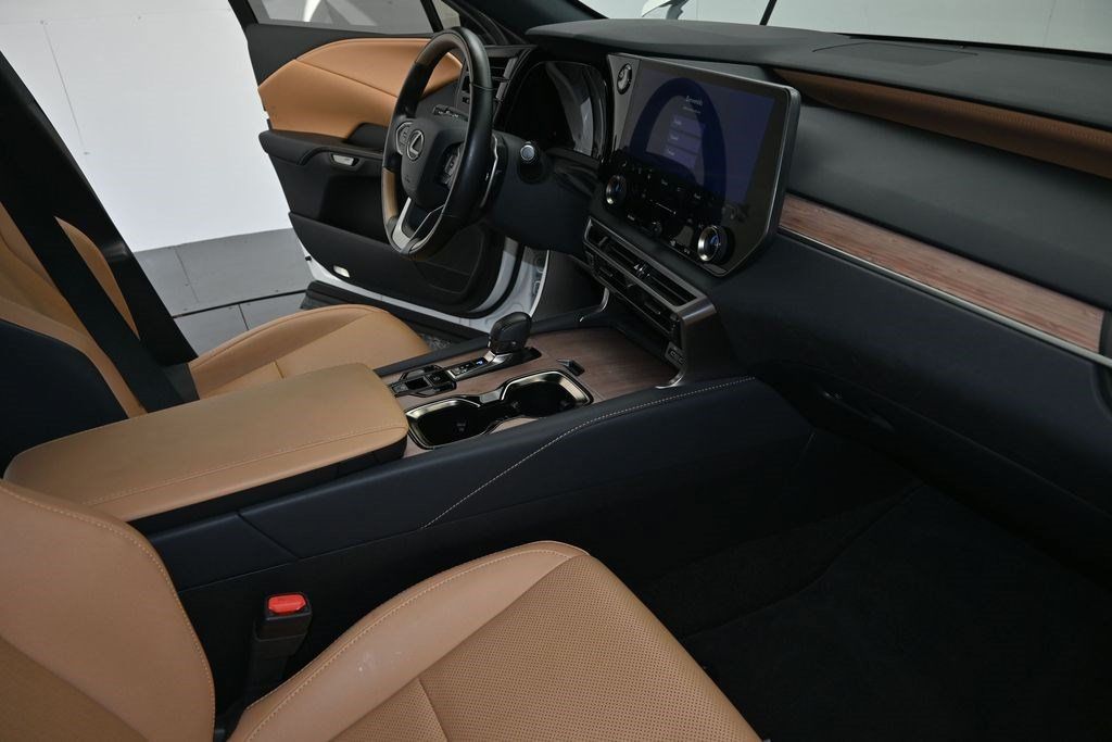 Used 2024 Lexus RX 350 Premium w/ Accessory Package (Z1) FWD image 11