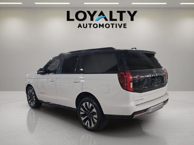 Used 2025 Ford Expedition Platinum w/ Driver's Package AWD/4WD image 3