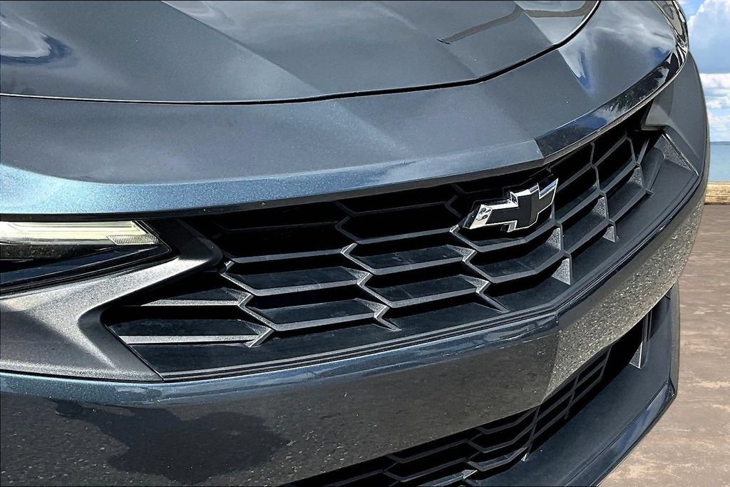 Used 2022 Chevrolet Camaro LT w/ Technology Package RWD image 32