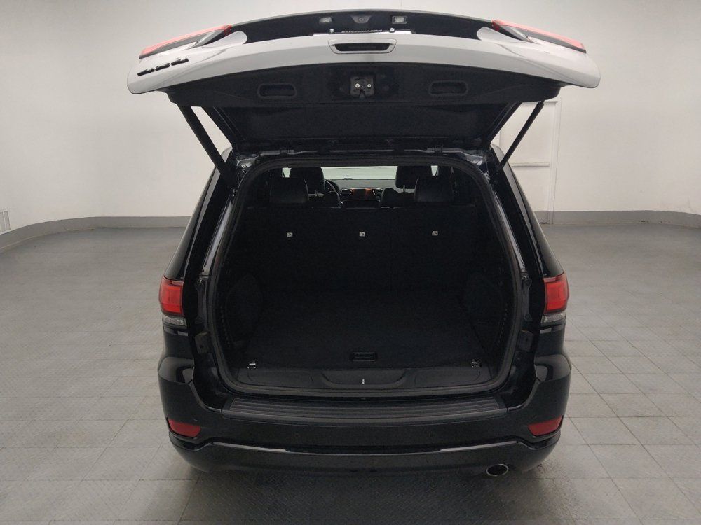 Used 2020 Jeep Grand Cherokee Altitude AWD/4WD image 29