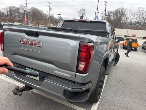 Used 2023 GMC Sierra 1500 Elevation image 17