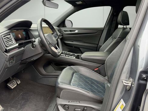 Used 2024 Volkswagen Atlas Cross Sport SEL Premium R-Line image 15