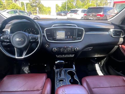 Used 2017 Kia Sorento SX AWD/4WD image 16