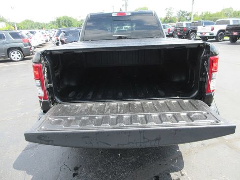 Used 2022 RAM 1500 Big Horn AWD/4WD image 10