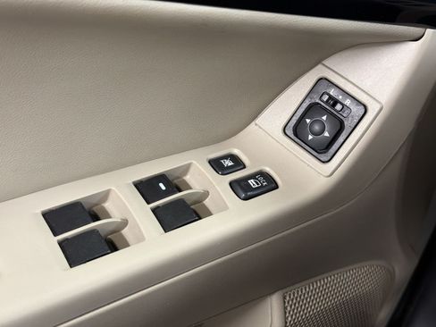 Used 2016 Mitsubishi Lancer ES FWD image 25