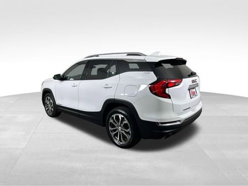 Used 2019 GMC Terrain SLT w/ Preferred Package FWD image 4