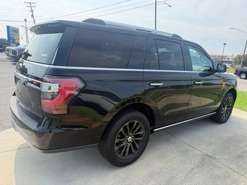 Used 2019 Ford Expedition Limited w/ Driver Assistance Package AWD/4WD image 12