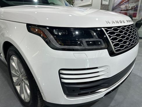 Used 2019 Land Rover Range Rover Supercharged AWD/4WD image 21