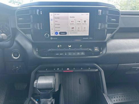 Used 2024 Toyota Tundra SR5 w/ SR5 Convenience Package AWD/4WD image 21