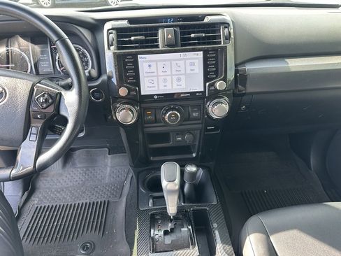 Used 2024 Toyota 4Runner TRD Off-Road Premium image 12
