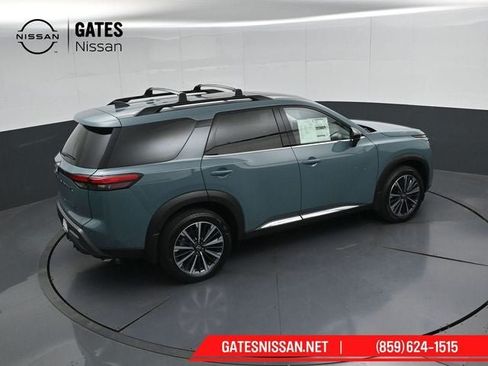 New 2026 Nissan Pathfinder Platinum AWD/4WD image 45