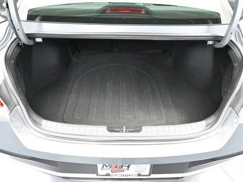 Used 2025 Hyundai Elantra SEL FWD image 40