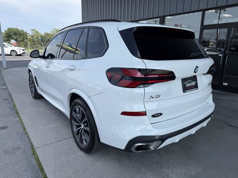 Used 2024 BMW X5 xDrive40i w/ M Sport Package AWD/4WD image 6