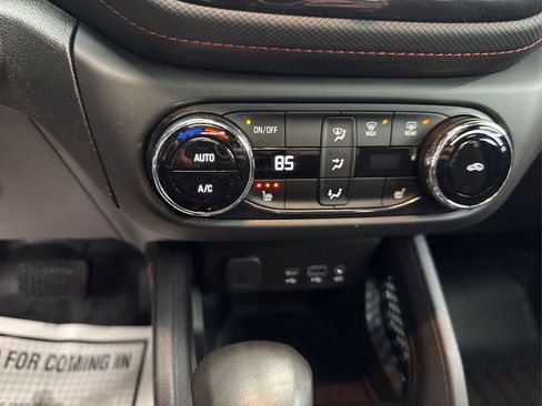 Used 2023 Chevrolet TrailBlazer RS w/ Sun and Liftgate Package image 35