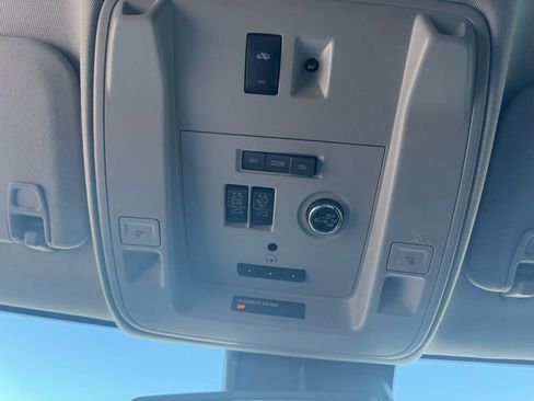 Used 2020 GMC Yukon XL Denali w/ Denali Ultimate Package image 31