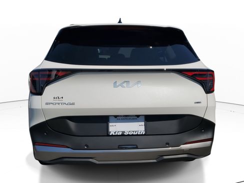 New 2026 Kia Sportage EX w/ EX Panoramic Sunroof Package image 5