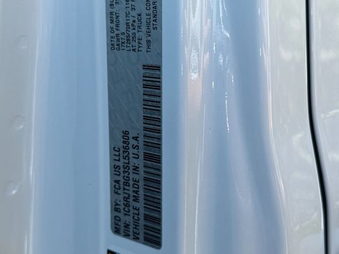 New 2025 Jeep Gladiator Rubicon image 26