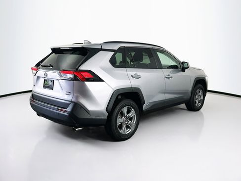 Used 2025 Toyota RAV4 XLE image 9