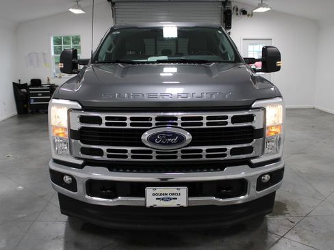 Used 2024 Ford F250 XLT w/ FX4 Off-Road Package AWD/4WD image 3