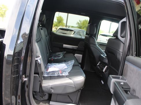 New 2025 Ford F250 Platinum image 16