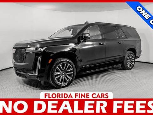 Used 2023 Cadillac Escalade ESV Sport AWD/4WD image 1