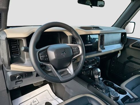 New 2025 Ford Bronco Big Bend image 9