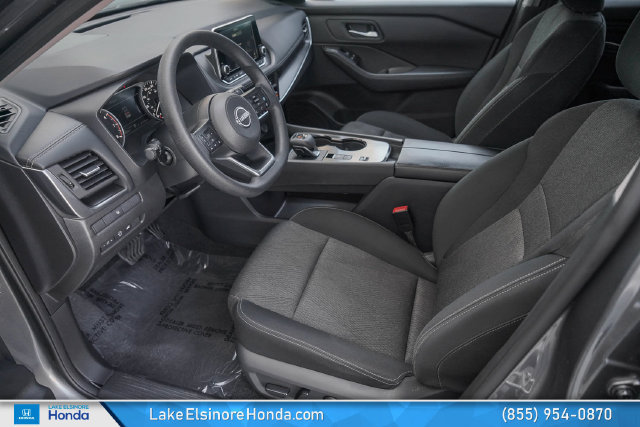 Used 2024 Nissan Rogue SV FWD image 15
