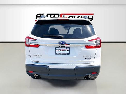 Used 2023 Subaru Ascent Touring AWD/4WD image 6