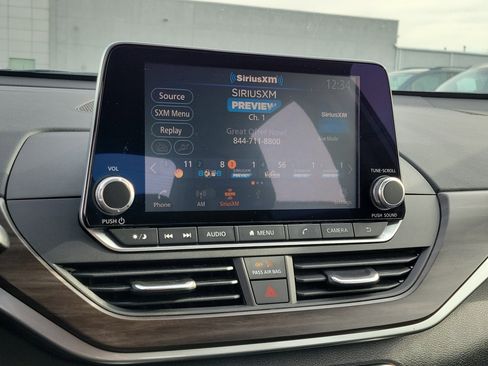 Used 2024 Nissan Altima 2.5 SV image 26