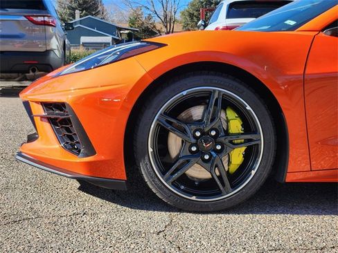 Used 2021 Chevrolet Corvette Stingray Premium Cpe w/ Z51 Performance Package image 8