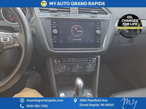 Used 2019 Volkswagen Tiguan SEL image 19