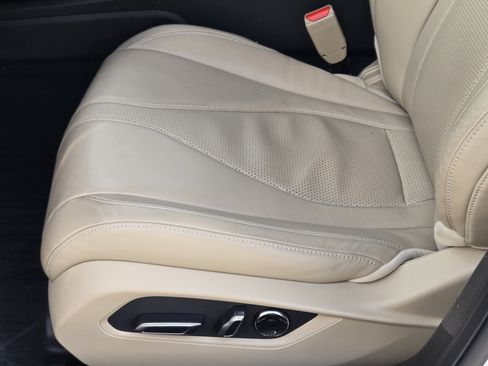 Certified 2025 Acura TLX w/ Technology Package image 32