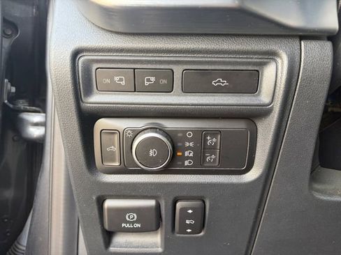 Used 2022 Ford F150 Lariat RWD image 5