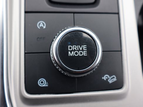 Used 2023 Ford Explorer XLT w/ Equipment Group 202A image 27