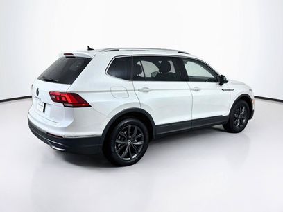 Used 2023 Volkswagen Tiguan SE w/ Panoramic Sunroof Package