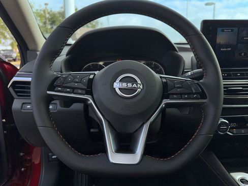 New 2025 Nissan Altima 2.5 SR image 14